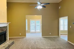 70 Indian Bluff Dr, Sharpsburg, GA 30277 - Photo 5