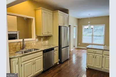 70 Indian Bluff Drive, Sharpsburg, GA 30277 - Photo 15