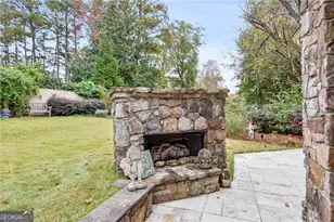 125 Claridge Dr, Sandy Springs, GA 30342 - Photo 35