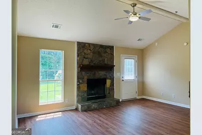 210 Shamrock Way, Newnan, GA 30263 - Photo 5