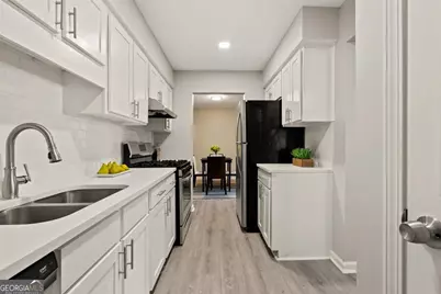 1701 Hawthorne Avenue, Atlanta, GA 30337 - Photo 9