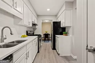 1701 Hawthorne Ave, Atlanta, GA 30337 - Photo 9