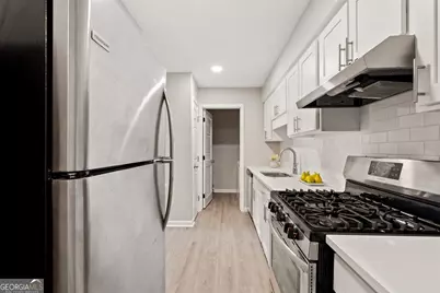 1701 Hawthorne Avenue, Atlanta, GA 30337 - Photo 7