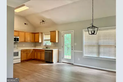 180 Hidden Brook Trail, Newnan, GA 30265 - Photo 5
