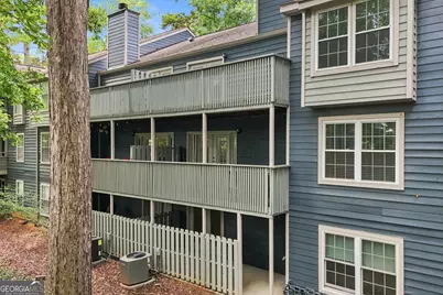 1340 N Crossing Drive NE, Atlanta, GA 30329 - Photo 39