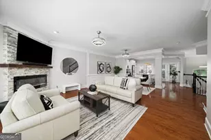 2872 Overlook Way, Atlanta, GA 30324 - Photo 3