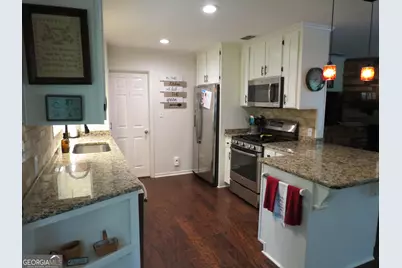 1017 Wadsworth Drive, Albany, GA 31721 - Photo 5