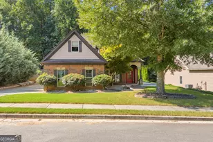 383 Spinner Dr, Jefferson, GA 30549 - Photo 1