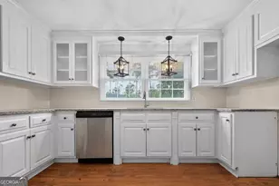 1629 Lowell Ln, Albany, GA 31707 - Photo 11