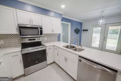 109 Captain Johns Drive, Savannah, GA 31410 - Photo 15