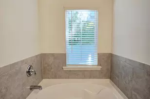 4402 Newfangle Rd, Stone Mountain, GA 30083 - Photo 15