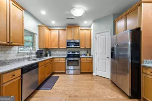 119 Bantry Park Dr, Newnan, GA 30263 - Photo 11