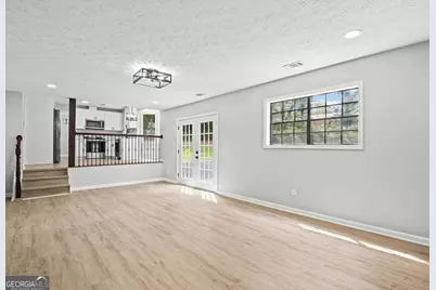 6883 Creekmoor Lane, Riverdale, GA 30296 - Photo 25