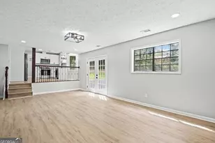 6883 Creekmoor Ln, Riverdale, GA 30296 - Photo 25