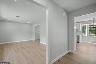 6883 Creekmoor Ln, Riverdale, GA 30296 - Photo 7