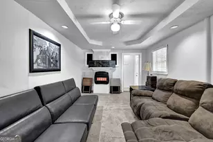 804 Rowland Rd, Stone Mountain, GA 30083 - Photo 15