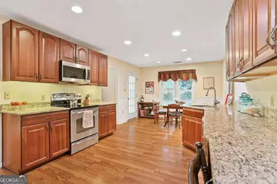 105 Farringdon Circle, Savannah, GA 31410 - Photo 13