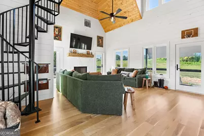 692 Hutchins Wolfskin Road, Stephens, GA 30667 - Photo 7
