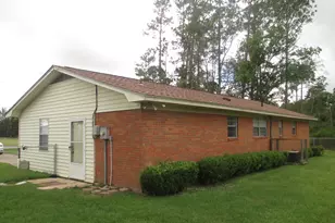 94 S Miller St, Hazlehurst, GA 31539 - Photo 5