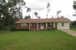 94 S Miller St, Hazlehurst, GA 31539 - Photo 1