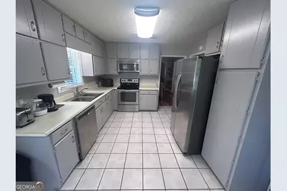 325 Windsor Drive, Fayetteville, GA 30215 - Photo 9