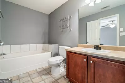 8190 Oakley Circle # 2, Union City, GA 30291 - Photo 15