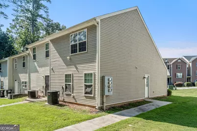 8190 Oakley Circle # 2, Union City, GA 30291 - Photo 17