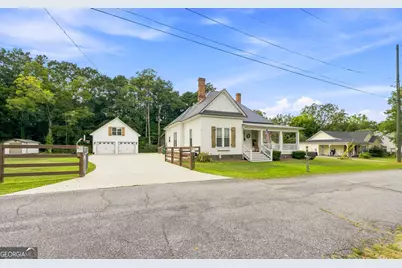 35 Combs Street, Locust Grove, GA 30248 - Photo 3