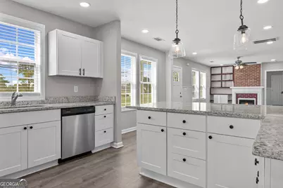 261 Lagrange Street, Newnan, GA 30263 - Photo 17