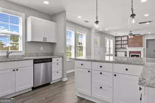 261 Lagrange St, Newnan, GA 30263 - Photo 17