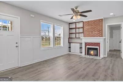 261 Lagrange Street, Newnan, GA 30263 - Photo 9