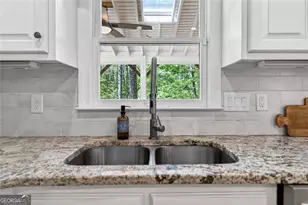 2090 Double Creek Ln, Alpharetta, GA 30004 - Photo 9