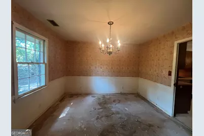 404 Debra Drive, Lagrange, GA 30240 - Photo 9