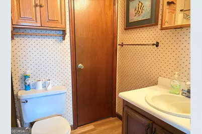 3929 Memorial Drive, Waycross, GA 31503 - Photo 13