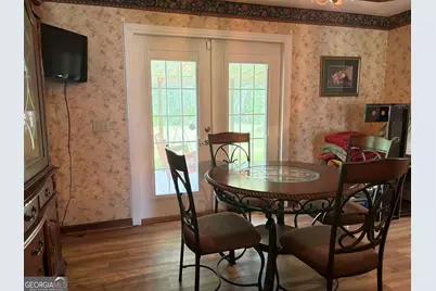 3929 Memorial Drive, Waycross, GA 31503 - Photo 11