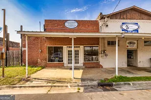 11 S Hunter St, Turin, GA 30289 - Photo 1