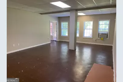 6170 Devonshire Drive #(BASEMENT APT), Flowery Branch, GA 30542 - Photo 3