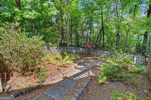 77 Violet Ln, Clayton, GA 30525 - Photo 3