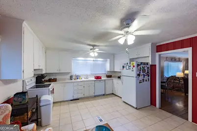 802 Avalon Road, Thomaston, GA 30286 - Photo 7