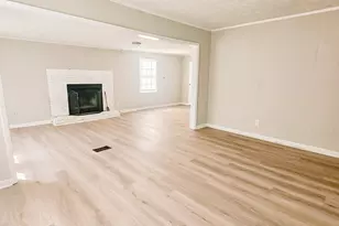 203 Briardale Ave, Warner Robins, GA 31093 - Photo 3