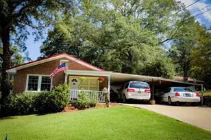 62 Oak St, Elberton, GA 30635 - Photo 1