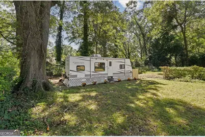 2447 Crestview Avenue, Decatur, GA 30032 - Photo 37