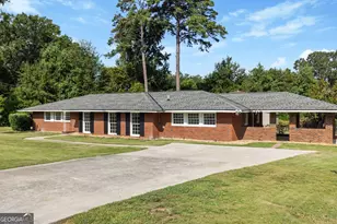 1841 Celeste Dr, Columbus, GA 31907 - Photo 3