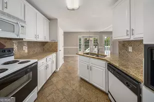 149 Lakeloch Dr, Lizella, GA 31052 - Photo 17