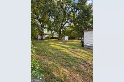 1627 Broad Street NE, Conyers, GA 30012 - Photo 3