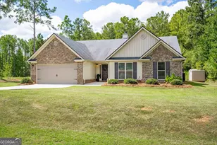 1746 Sara Hunter Ln NW, Milledgeville, GA 31061 - Photo 1