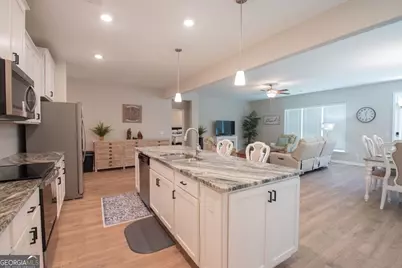 122 Clearwater Drive, Brunswick, GA 31523 - Photo 11