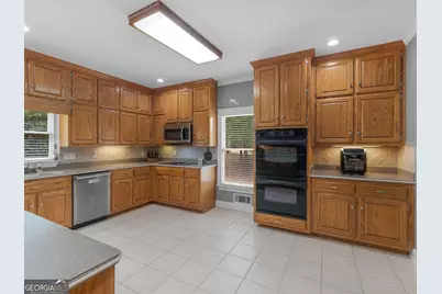 511 Clearwater Drive, McDonough, GA 30252 - Photo 11