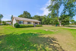 613 Duncan Ave, Unadilla, GA 31091 - Photo 3