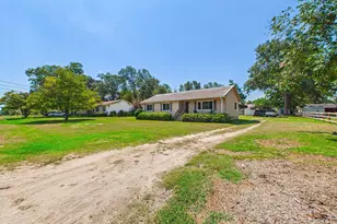 613 Duncan Ave, Unadilla, GA 31091 - Photo 5